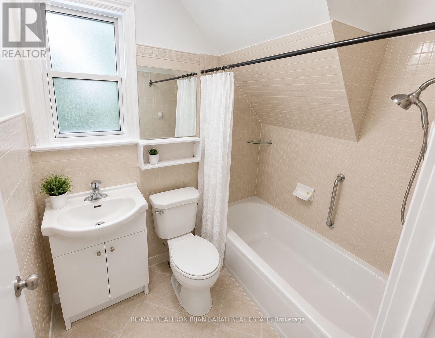 167 Ruggles Avenue, Richmond Hill, Ontario  L4C 1Y3 - Photo 13 - N13108982