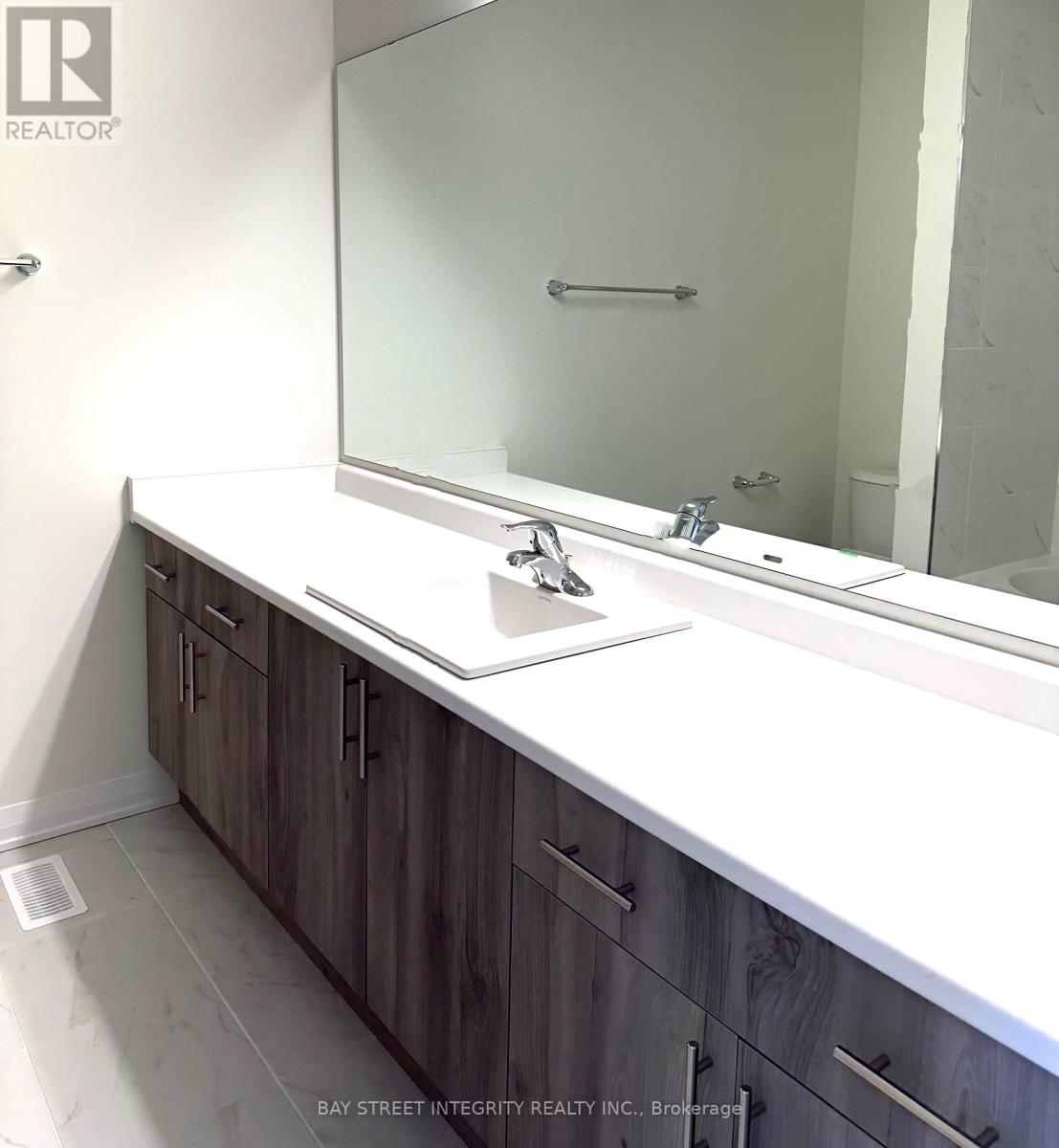 82 Millman Lane, Richmond Hill, Ontario  L4E 3R9 - Photo 13 - N13109008