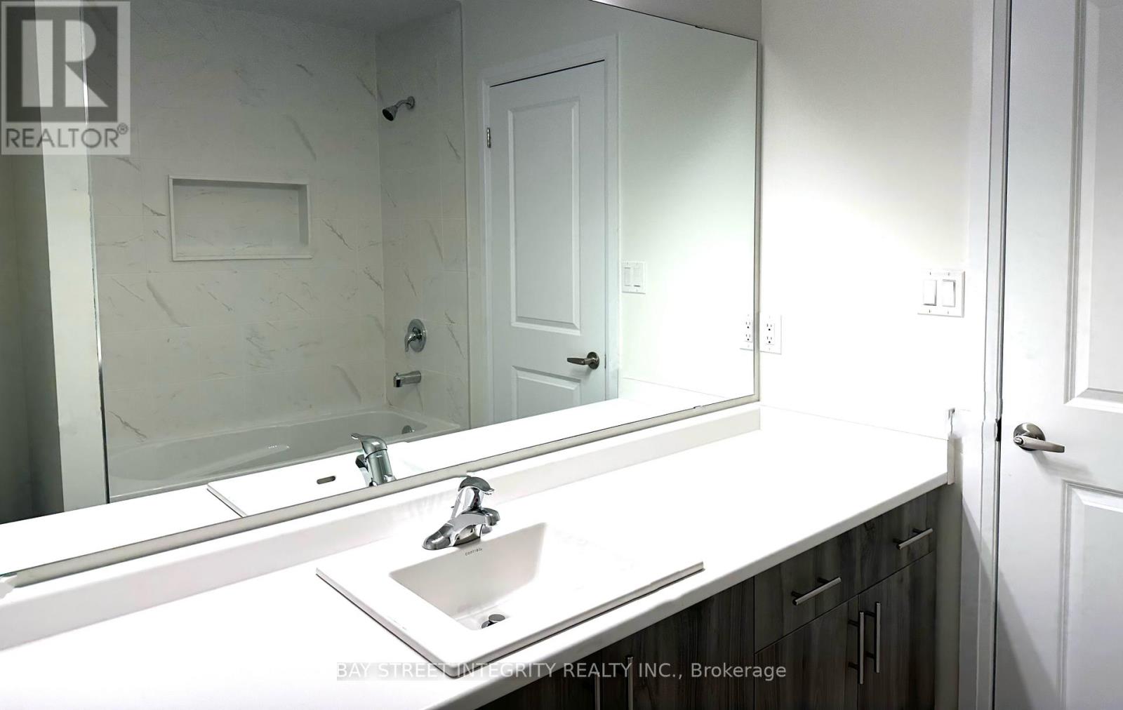 82 Millman Lane, Richmond Hill, Ontario  L4E 3R9 - Photo 14 - N13109008