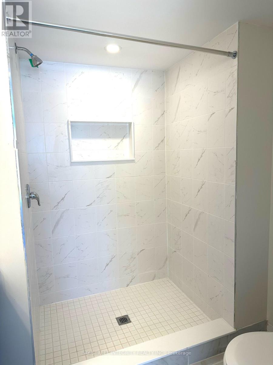 82 Millman Lane, Richmond Hill, Ontario  L4E 3R9 - Photo 17 - N13109008