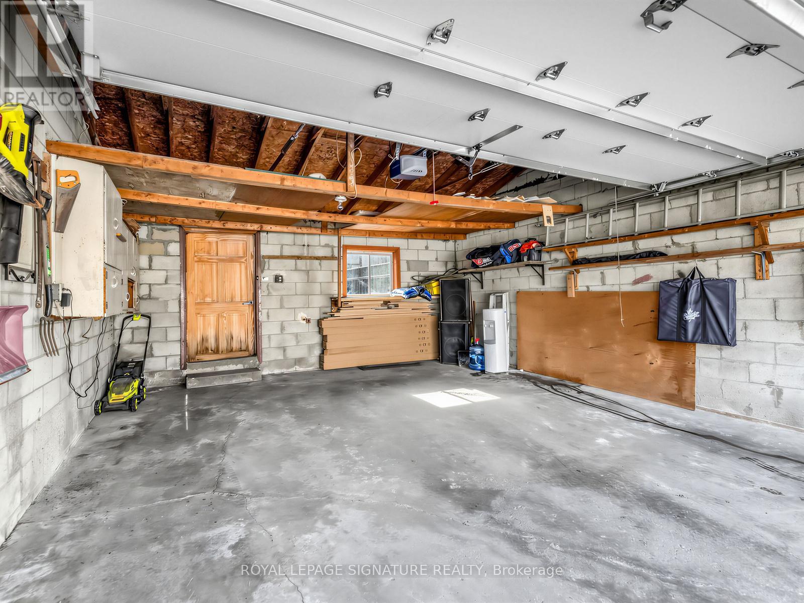 181 Gilbert Avenue, Toronto, Ontario M6E 4W6 - Photo 24 - W13095200