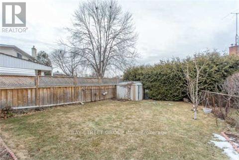35 Cairnside Crescent, Toronto, Ontario  M2J 3M9 - Photo 9 - C13108438