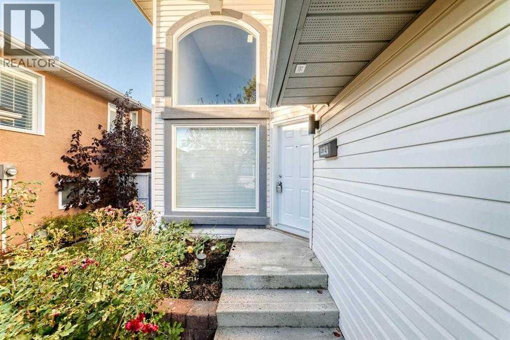 10134 Hidden Valley Drive Nw, Calgary, Alberta  T3A 5C9 - Photo 2 - A2301340