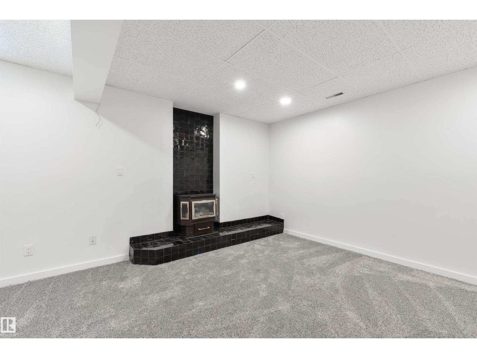 129 Ironwood Pl NW, Edmonton, Alberta  T6J 6R4 - Photo 35 - E4474493