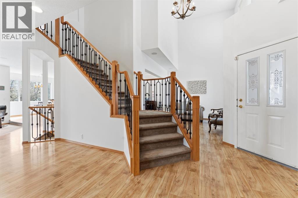 36 Wentworth Close Sw, Calgary, Alberta  T3H 4V9 - Photo 6 - A2308978