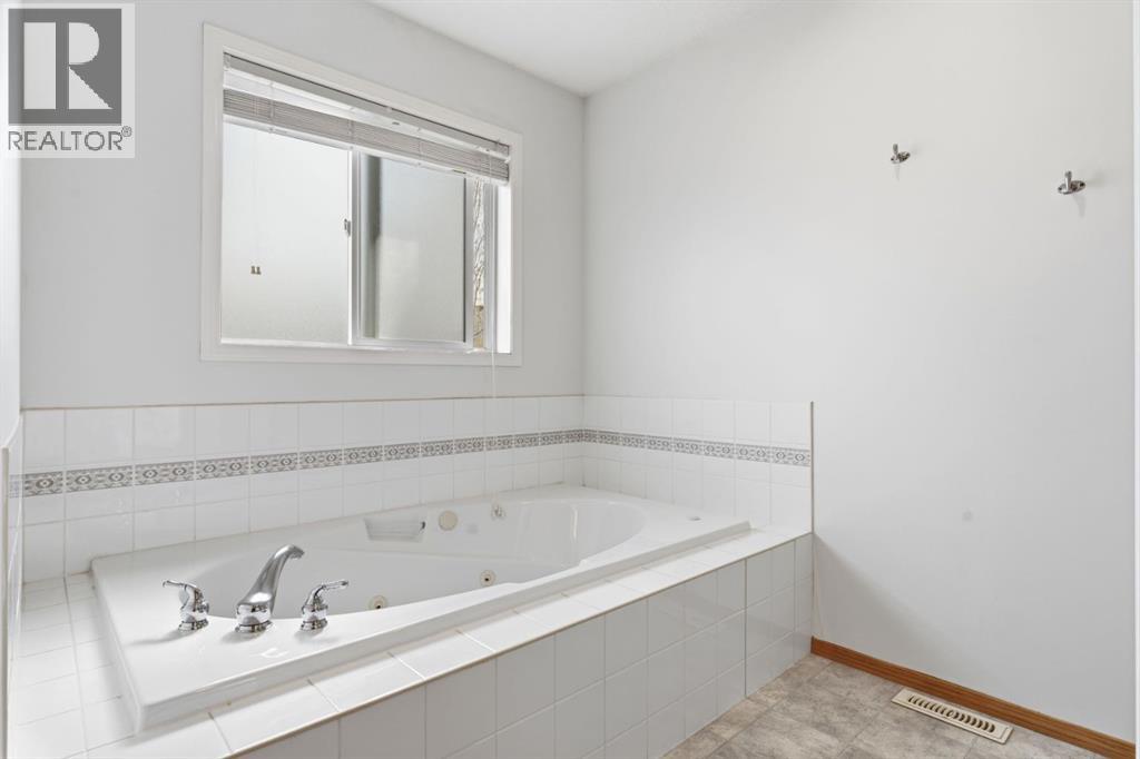 36 Wentworth Close Sw, Calgary, Alberta  T3H 4V9 - Photo 26 - A2308978