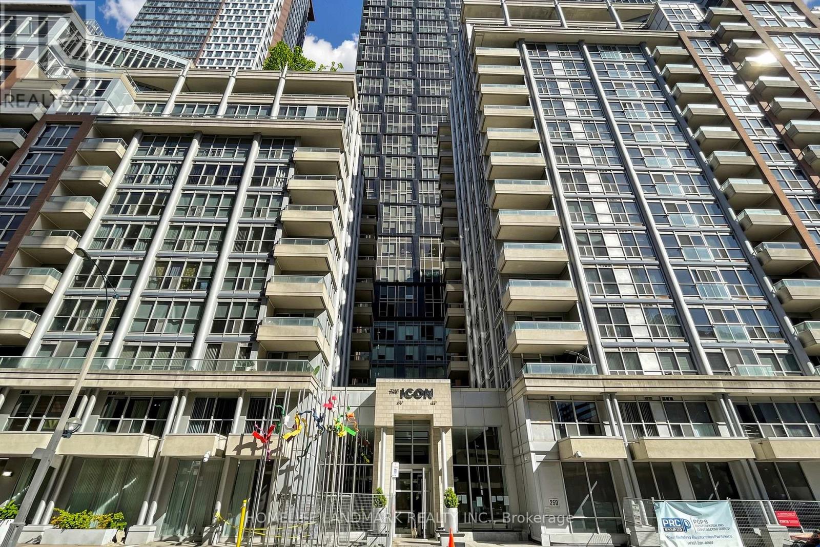 1124 - 270 WELLINGTON STREET W, Toronto, Ontario