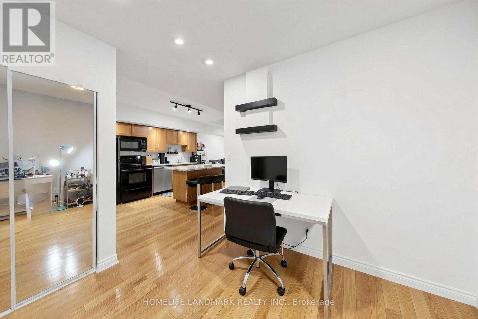 1124 - 270 Wellington Street W, Toronto, Ontario  M5V 3P5 - Photo 25 - C13109034