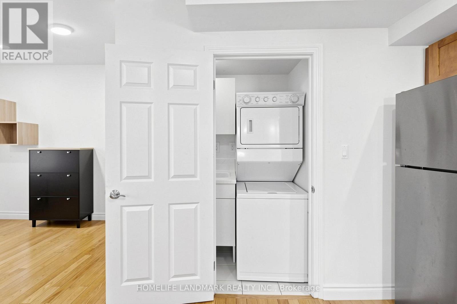 1124 - 270 Wellington Street W, Toronto, Ontario  M5V 3P5 - Photo 27 - C13109034