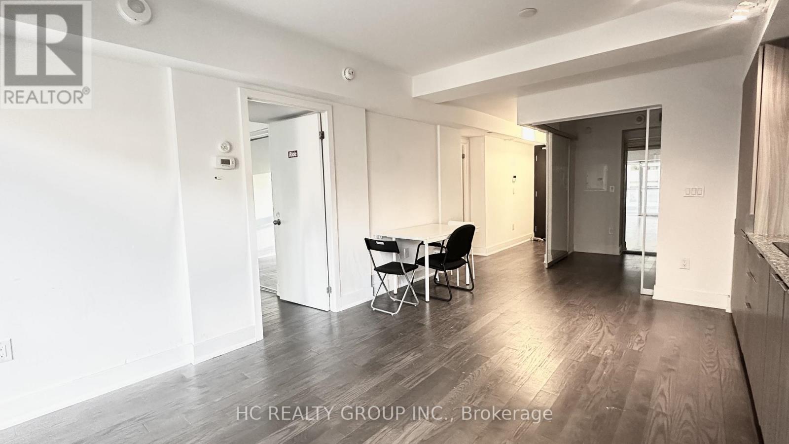 1008 - 955 Bay Street, Toronto, Ontario  M5S 2A2 - Photo 3 - C13109050