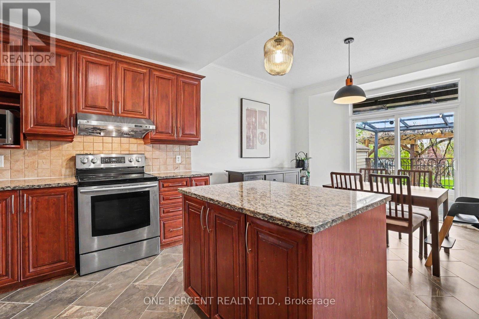 860 Taradale Drive, Ottawa, Ontario  K2J 5P3 - Photo 10 - X13109046