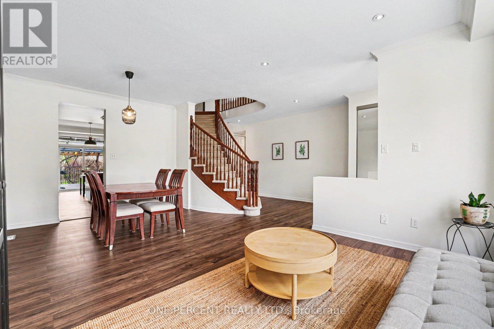 860 Taradale Drive, Ottawa, Ontario  K2J 5P3 - Photo 6 - X13109046