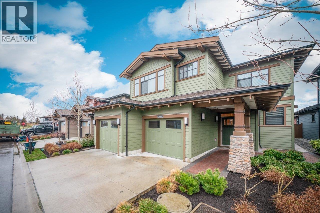 4901 Cedar Springs Drive, Tsawwassen, British Columbia  V4M 0A7 - Photo 2 - R3075385