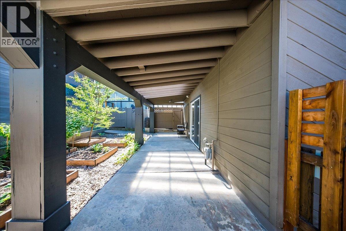 1443 Columbia Avenue, Trail, British Columbia  V1R 1J7 - Photo 47 - 10386815