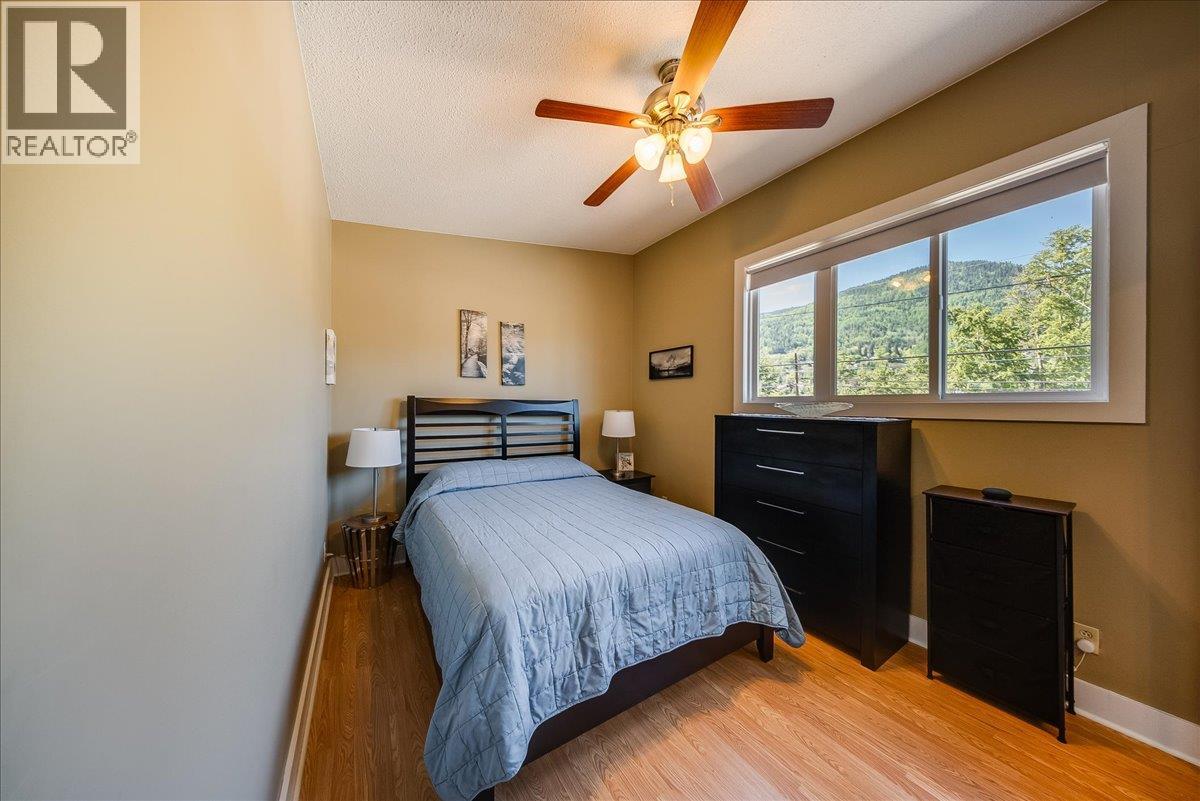 1443 Columbia Avenue, Trail, British Columbia  V1R 1J7 - Photo 27 - 10386815