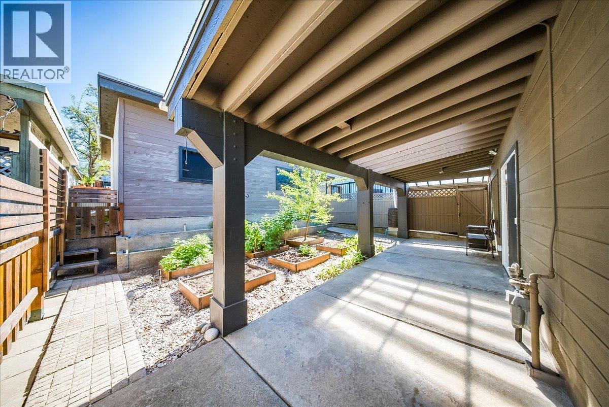 1443 Columbia Avenue, Trail, British Columbia  V1R 1J7 - Photo 45 - 10386815