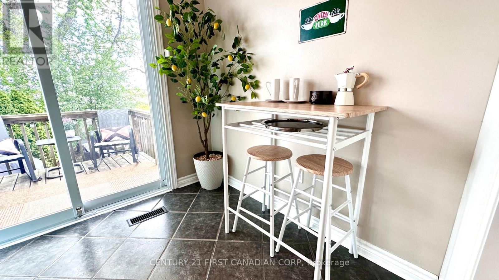 15 Chancton Crescent, London South, Ontario  N6E 2Y5 - Photo 8 - X13109054