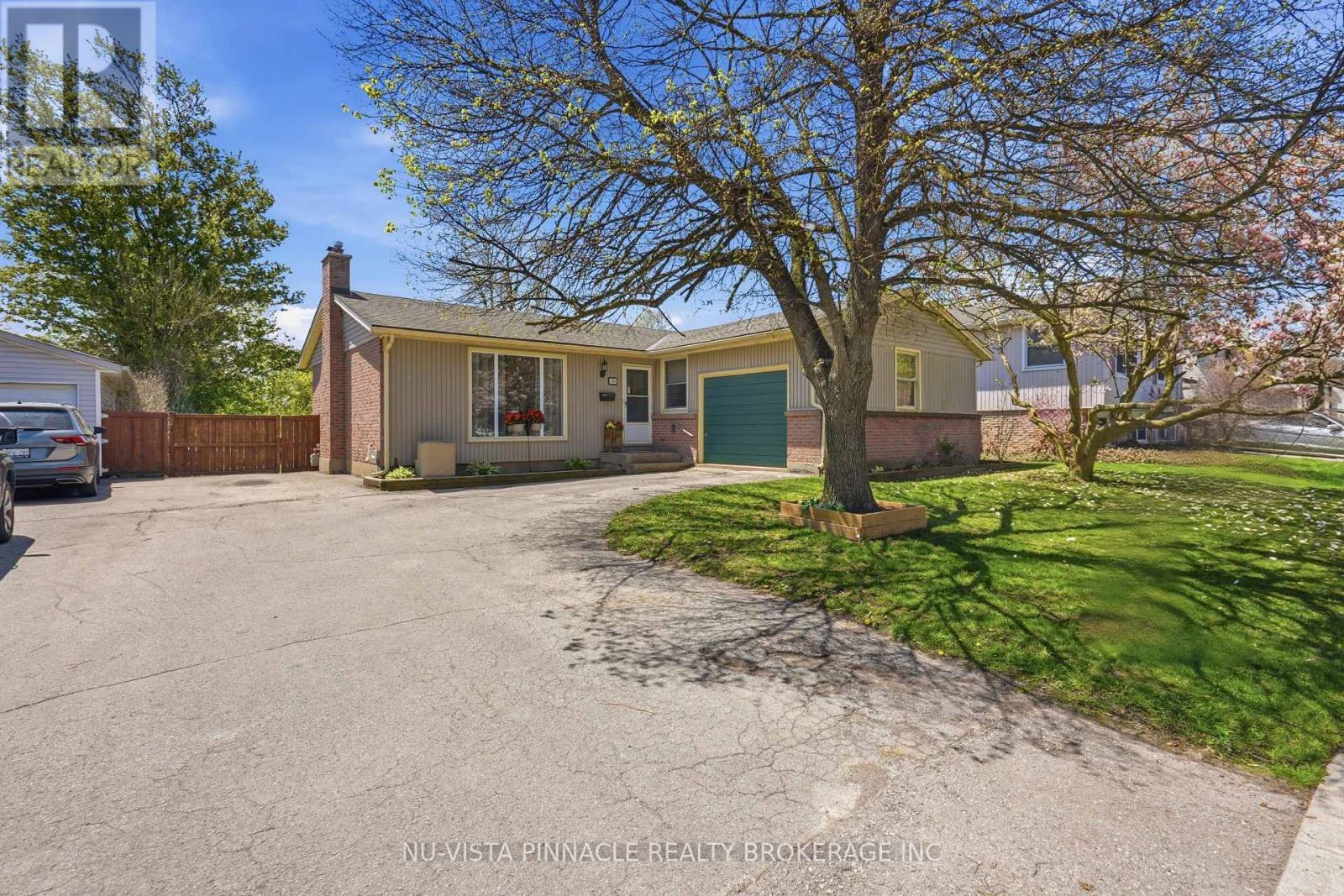 109 BRIXHAM CRESCENT, London South, Ontario