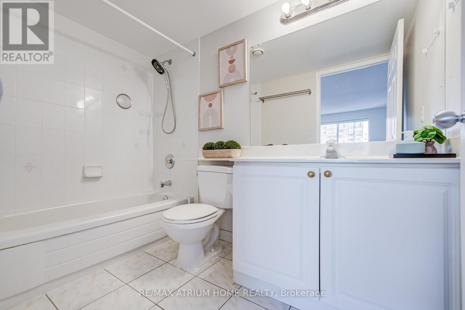 1703 - 3 Pemberton Avenue, Toronto, Ontario  M2M 4M1 - Photo 15 - C13109070