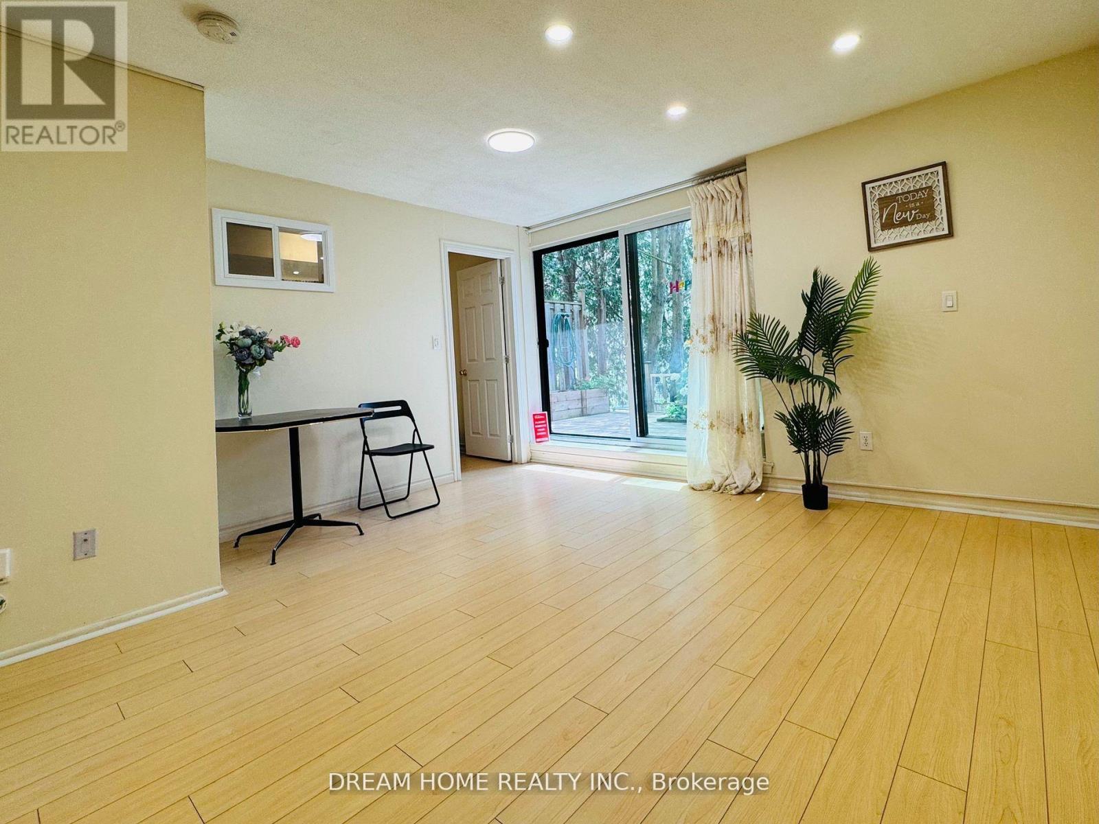 11 - 25 Pebble Byway, Toronto, Ontario  M2H 3J6 - Photo 4 - C13109076