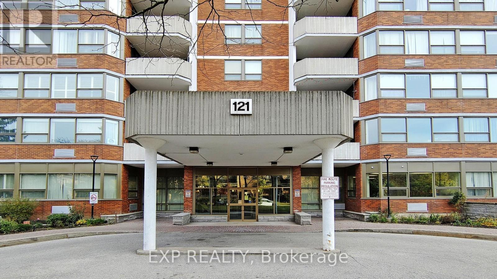 808 - 121 LING ROAD, Toronto, Ontario