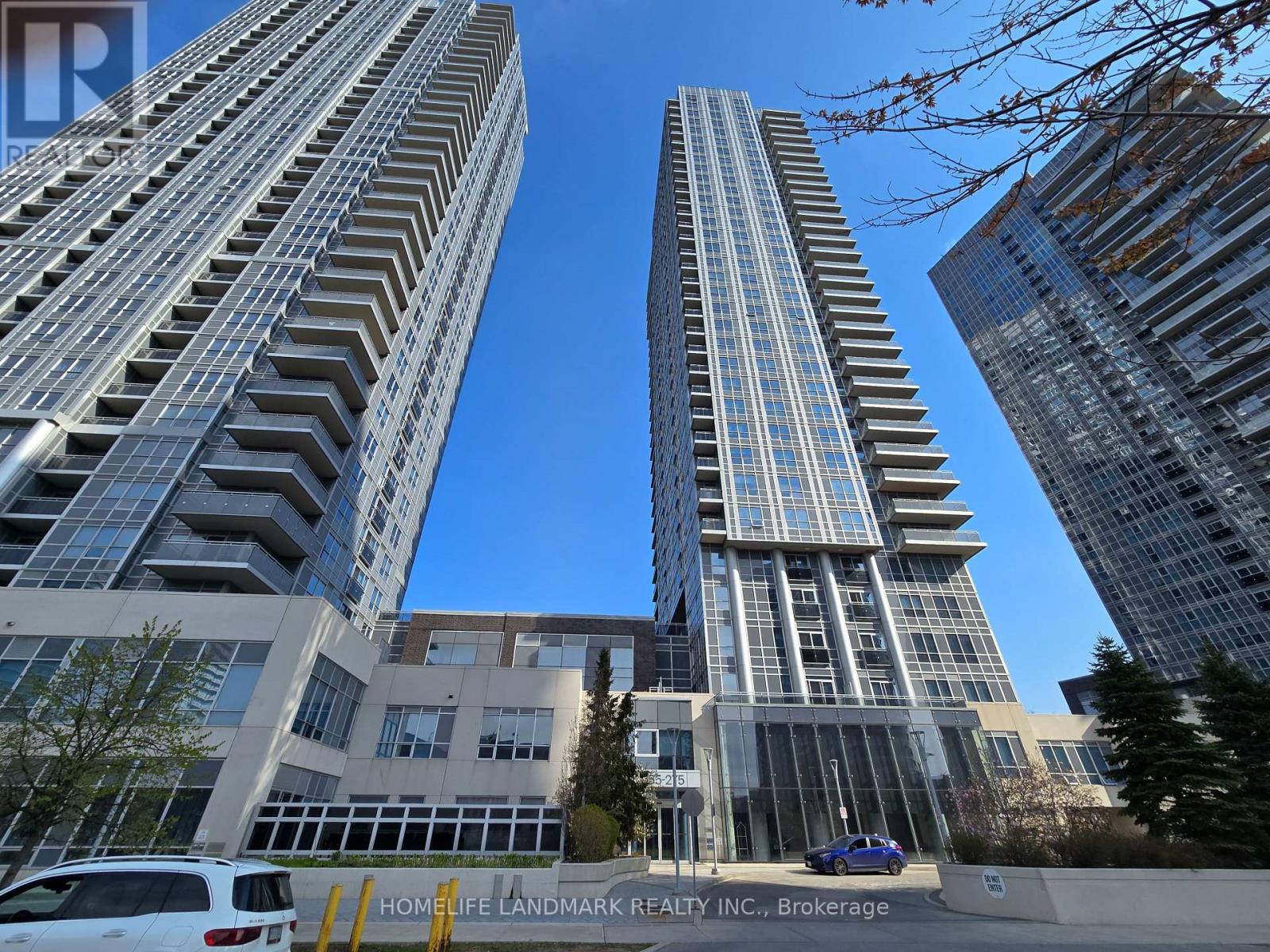 1217 - 275 VILLAGE GREEN SQUARE, Toronto, Ontario