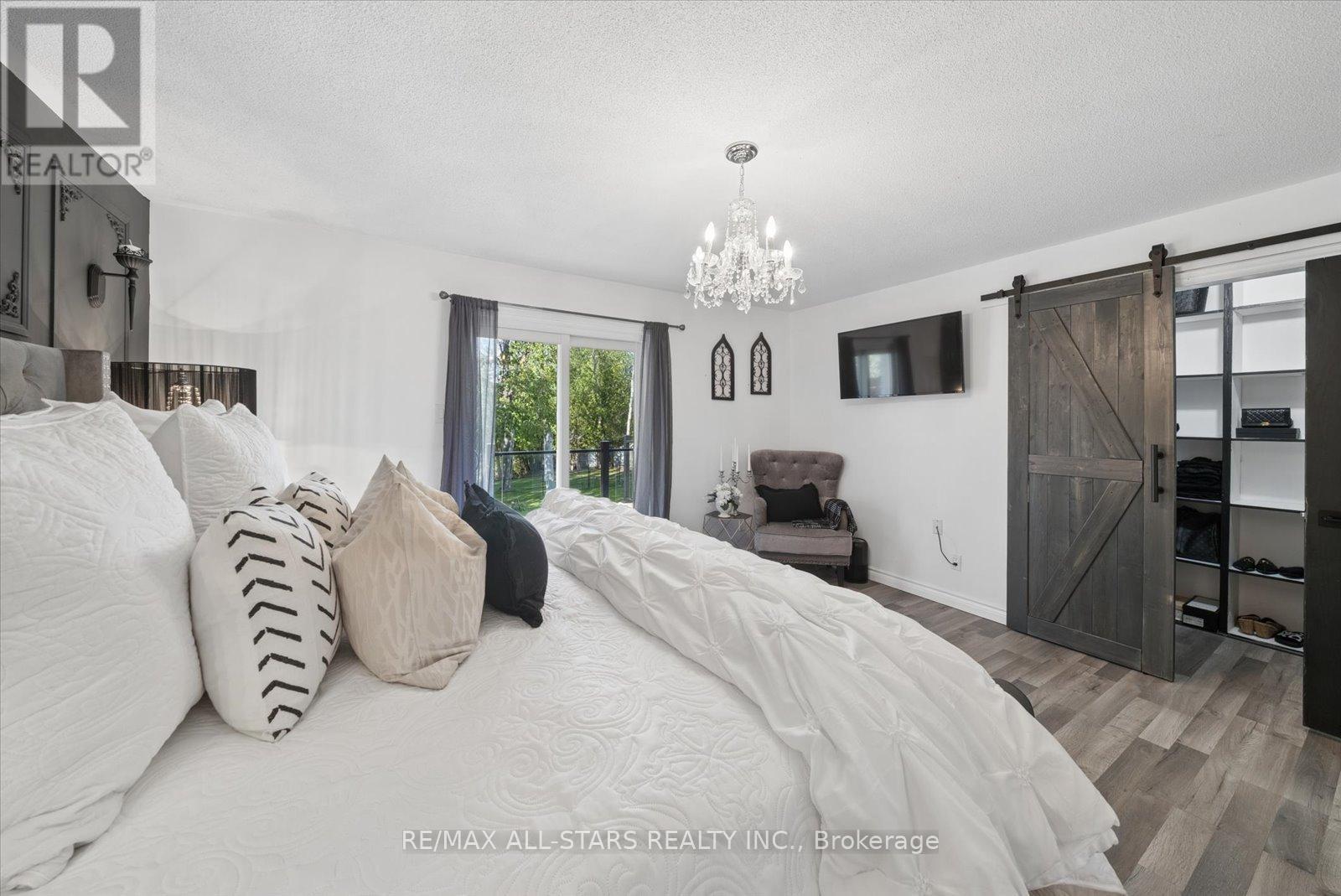 127 Pinecrest Road, Georgina, Ontario  L0E 1N0 - Photo 18 - N13109068
