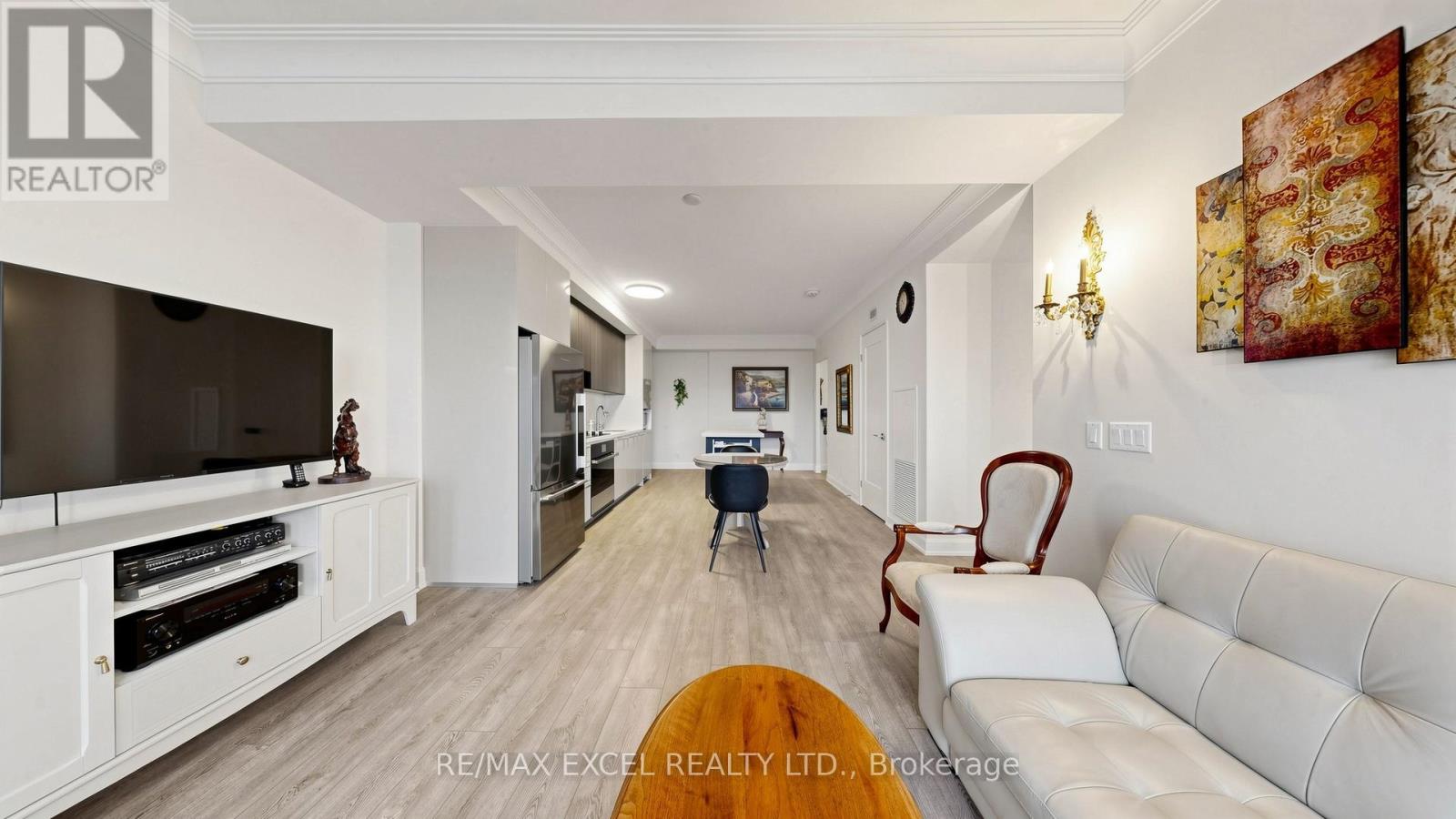 1005 - 8 Water Walk Drive, Markham, Ontario  L3R 6L4 - Photo 11 - N13109104