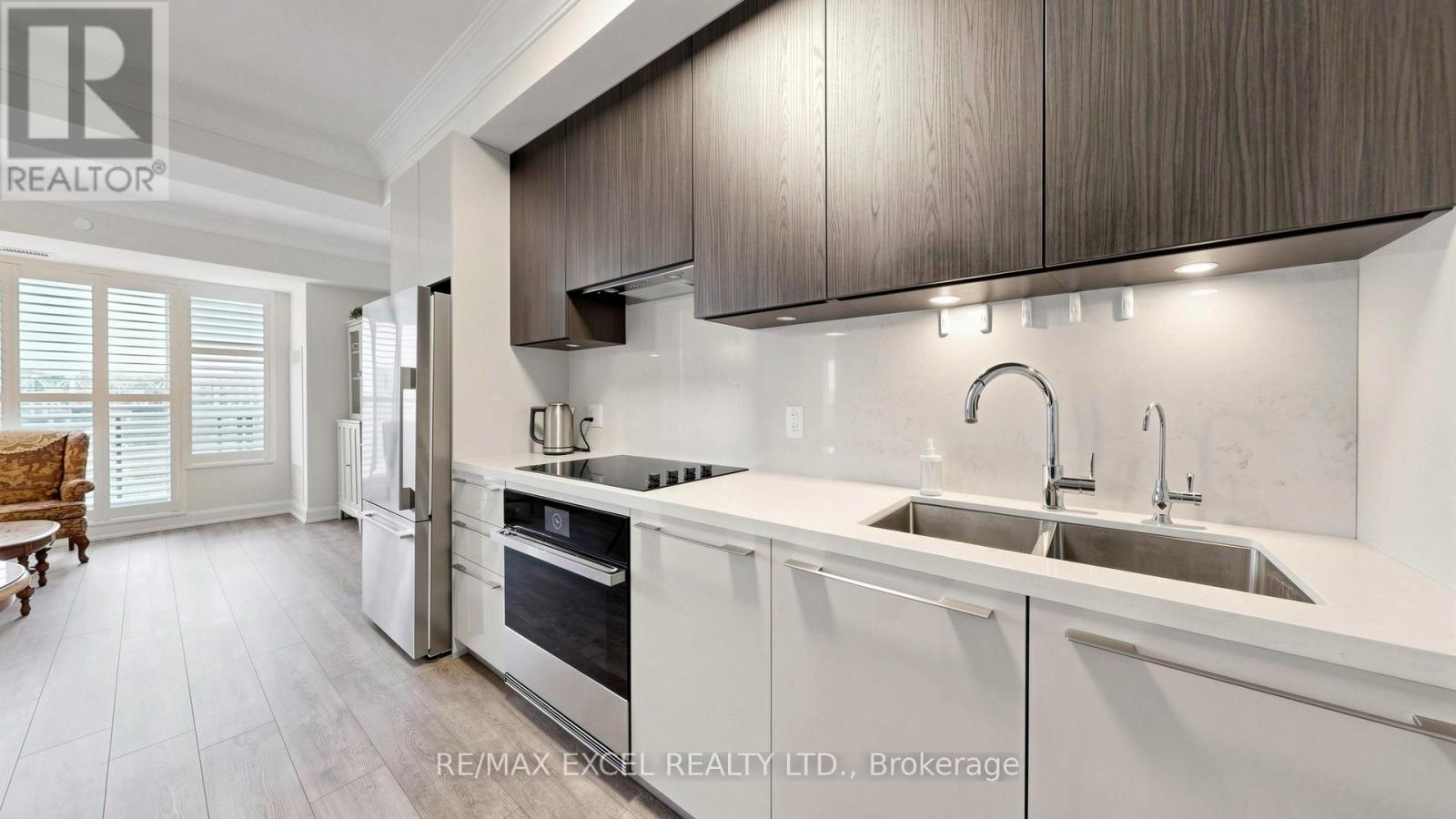 1005 - 8 Water Walk Drive, Markham, Ontario  L3R 6L4 - Photo 19 - N13109104