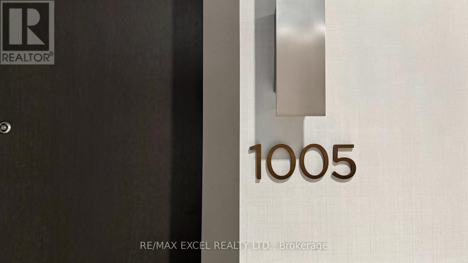 1005 - 8 Water Walk Drive, Markham, Ontario  L3R 6L4 - Photo 4 - N13109104