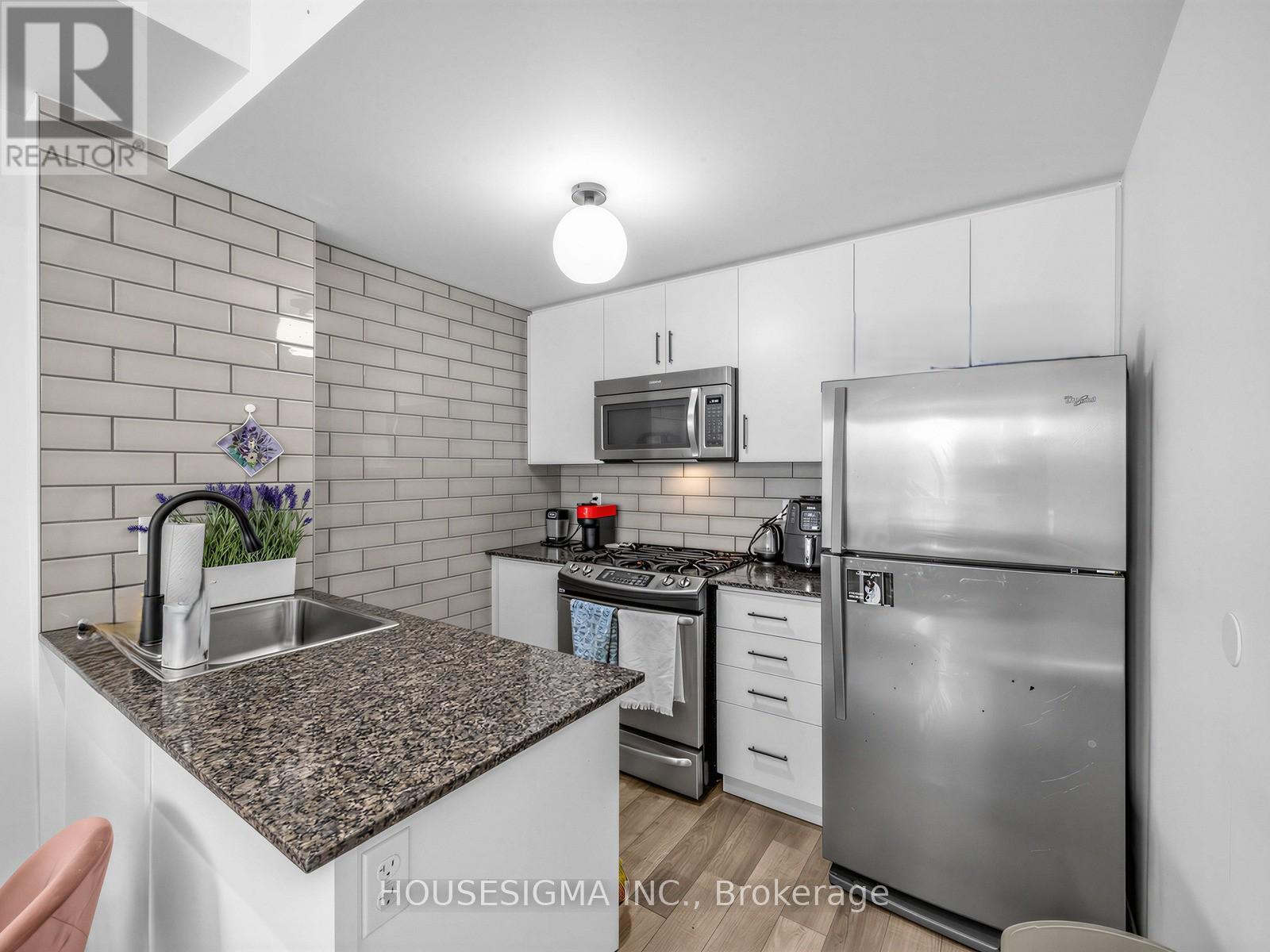 122 - 40 Carnation Avenue, Toronto, Ontario  M8V 0B8 - Photo 9 - W13109052
