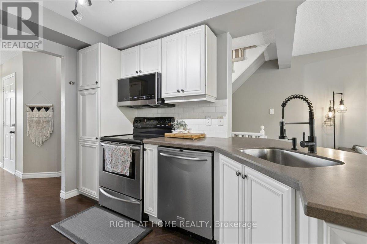 22 - 2960 Headon Forest Drive, Burlington, Ontario  L7M 4G5 - Photo 6 - W13109056