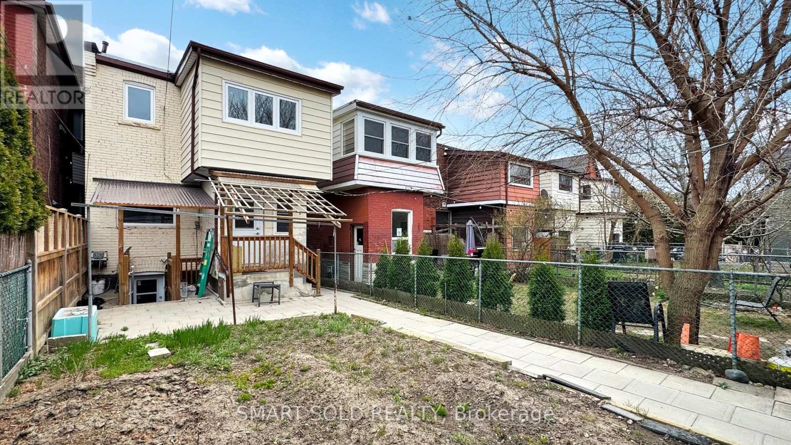 Bsmt - 1040 Ossington Avenue, Toronto, Ontario  M6G 3V6 - Photo 3 - W13109066
