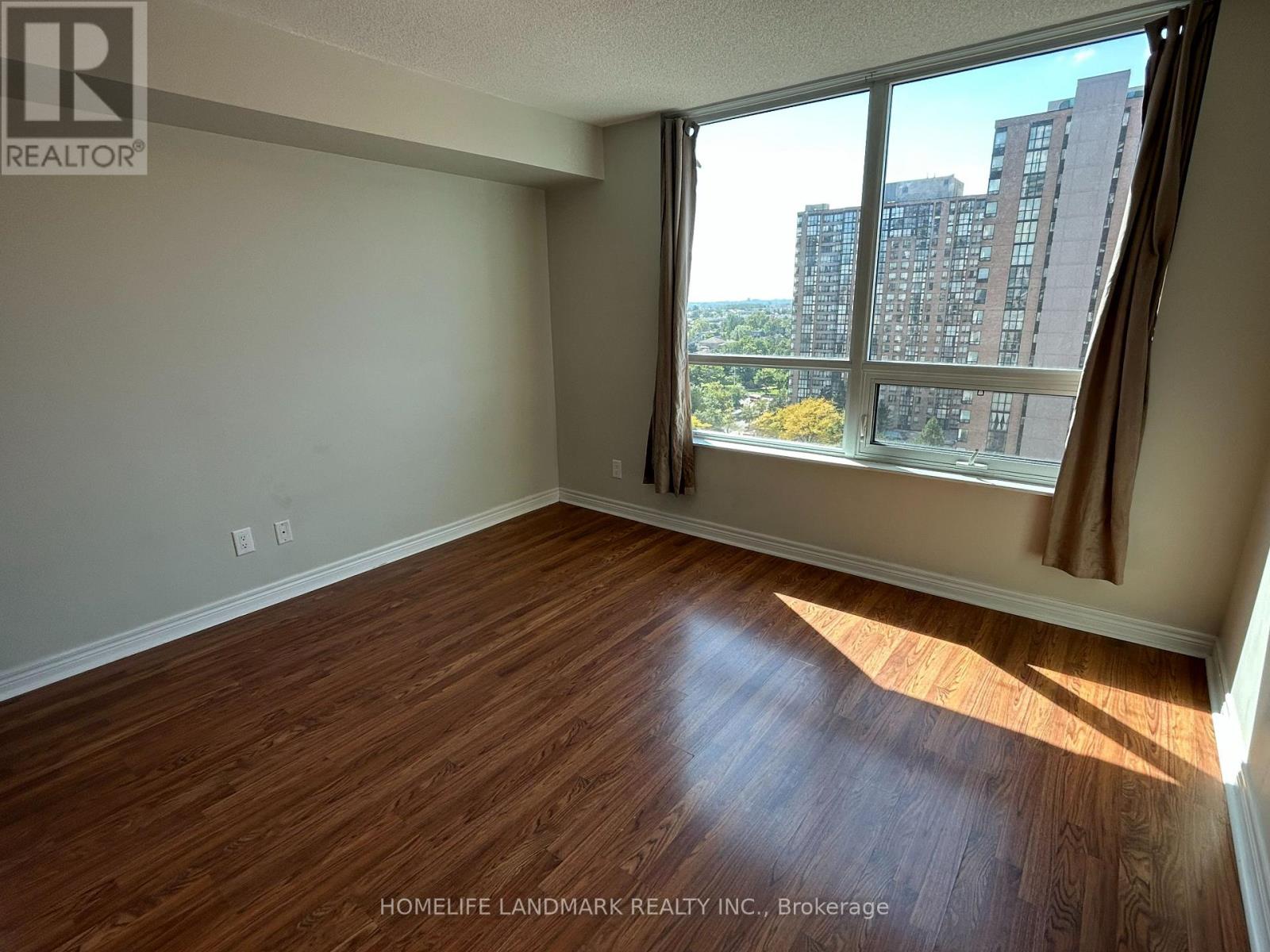 1808 - 208 Enfield Place, Mississauga, Ontario  L5B 0G8 - Photo 8 - W13109078