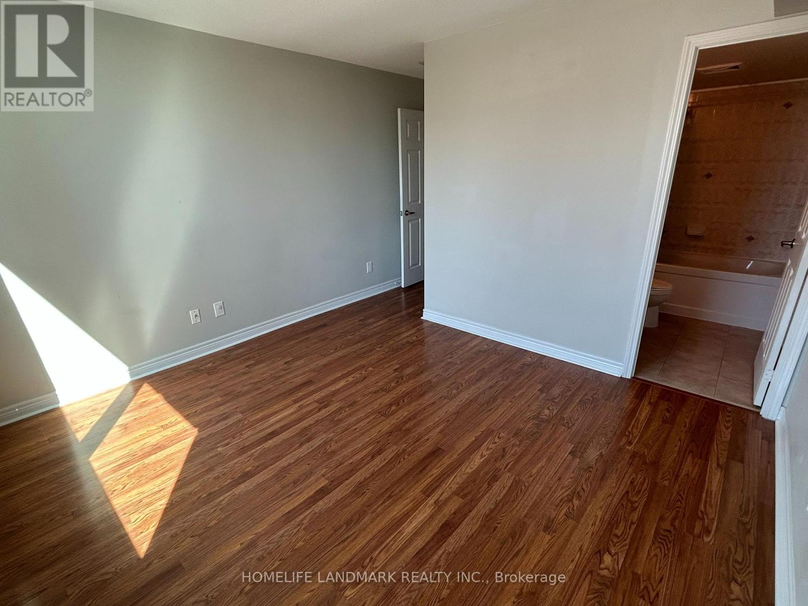 1808 - 208 Enfield Place, Mississauga, Ontario  L5B 0G8 - Photo 9 - W13109078