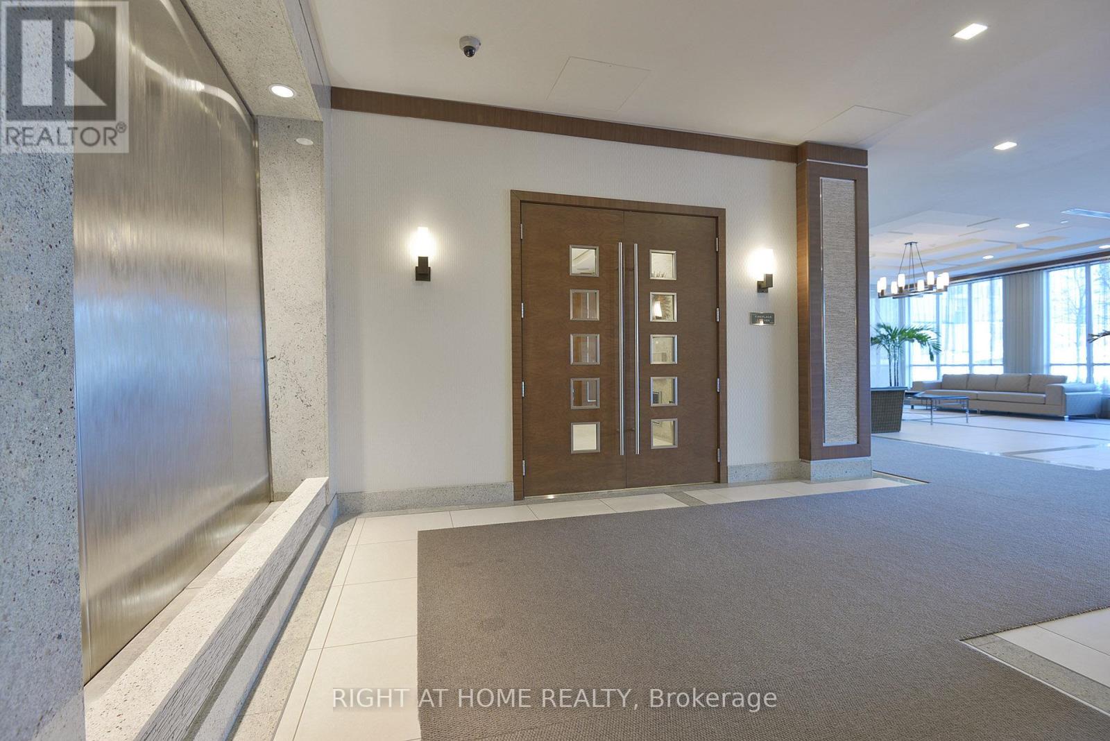 307 - 15 Viking Lane, Toronto, Ontario  M9B 0A4 - Photo 3 - W13109092