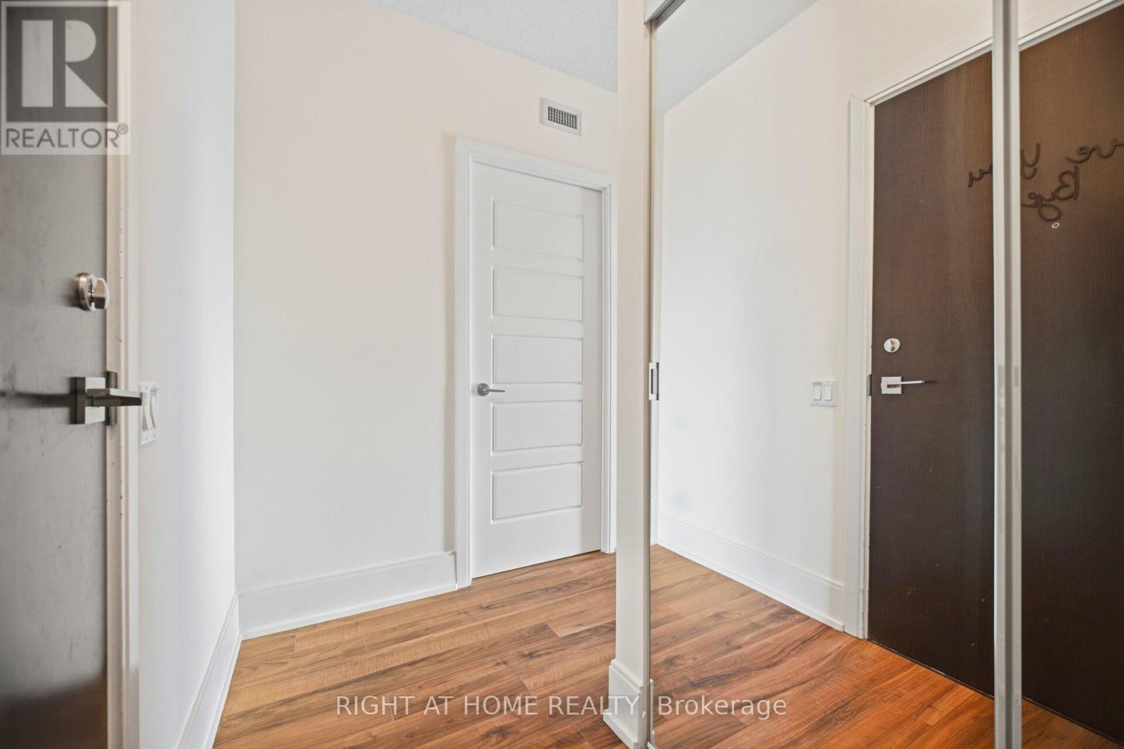 307 - 15 Viking Lane, Toronto, Ontario  M9B 0A4 - Photo 8 - W13109092