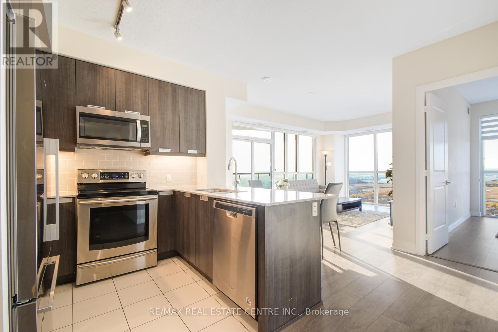 2917 - 35 Watergarden Drive, Mississauga, Ontario  L5R 1B2 - Photo 9 - W13109112