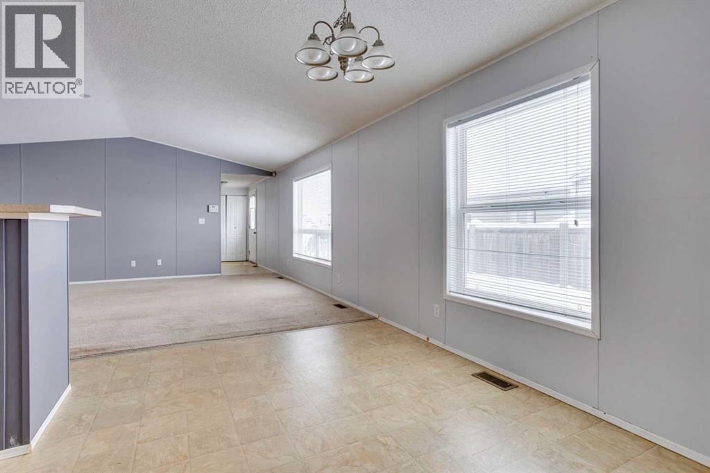 377 Ash Way, Fort Mcmurray, Alberta  T9K 0H7 - Photo 12 - A2309362