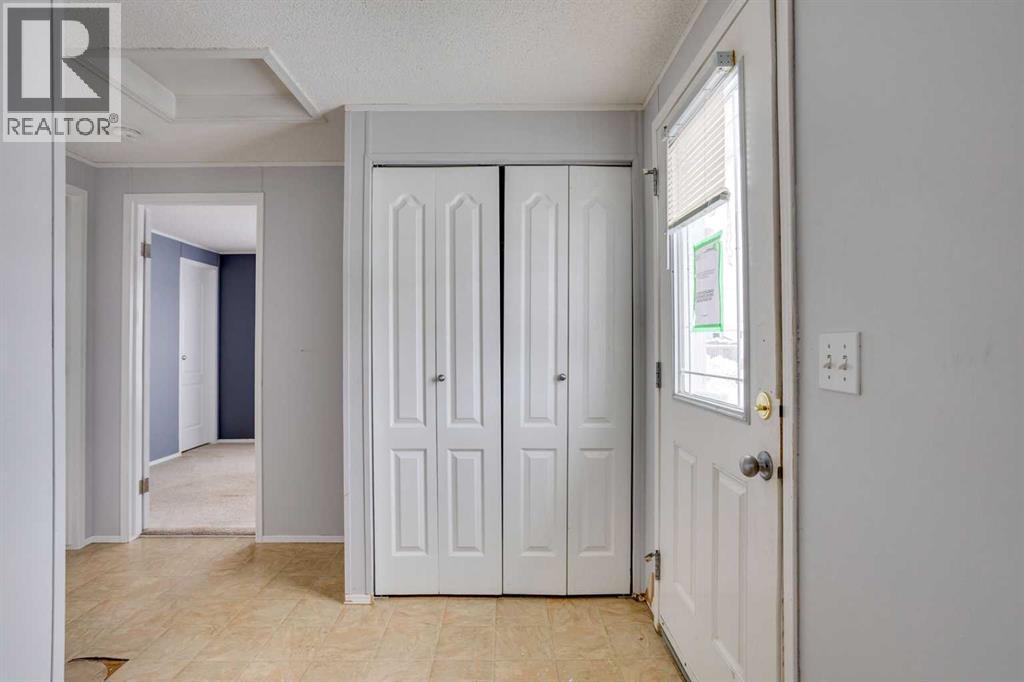 377 Ash Way, Fort Mcmurray, Alberta  T9K 0H7 - Photo 3 - A2309362