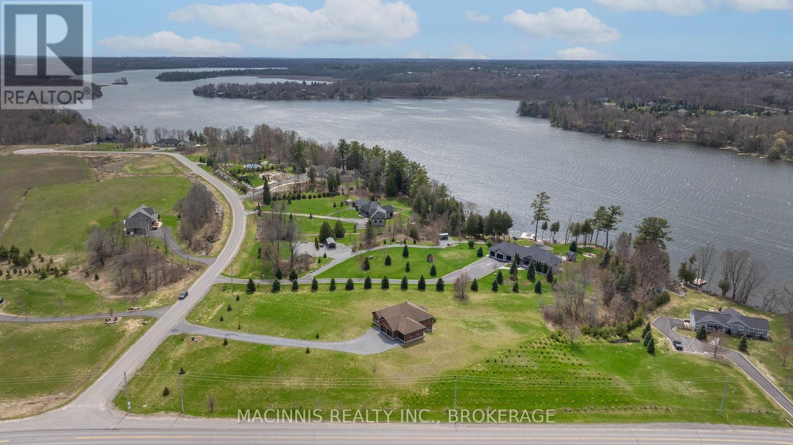 4 SANDSTONE COURT, Frontenac, Ontario