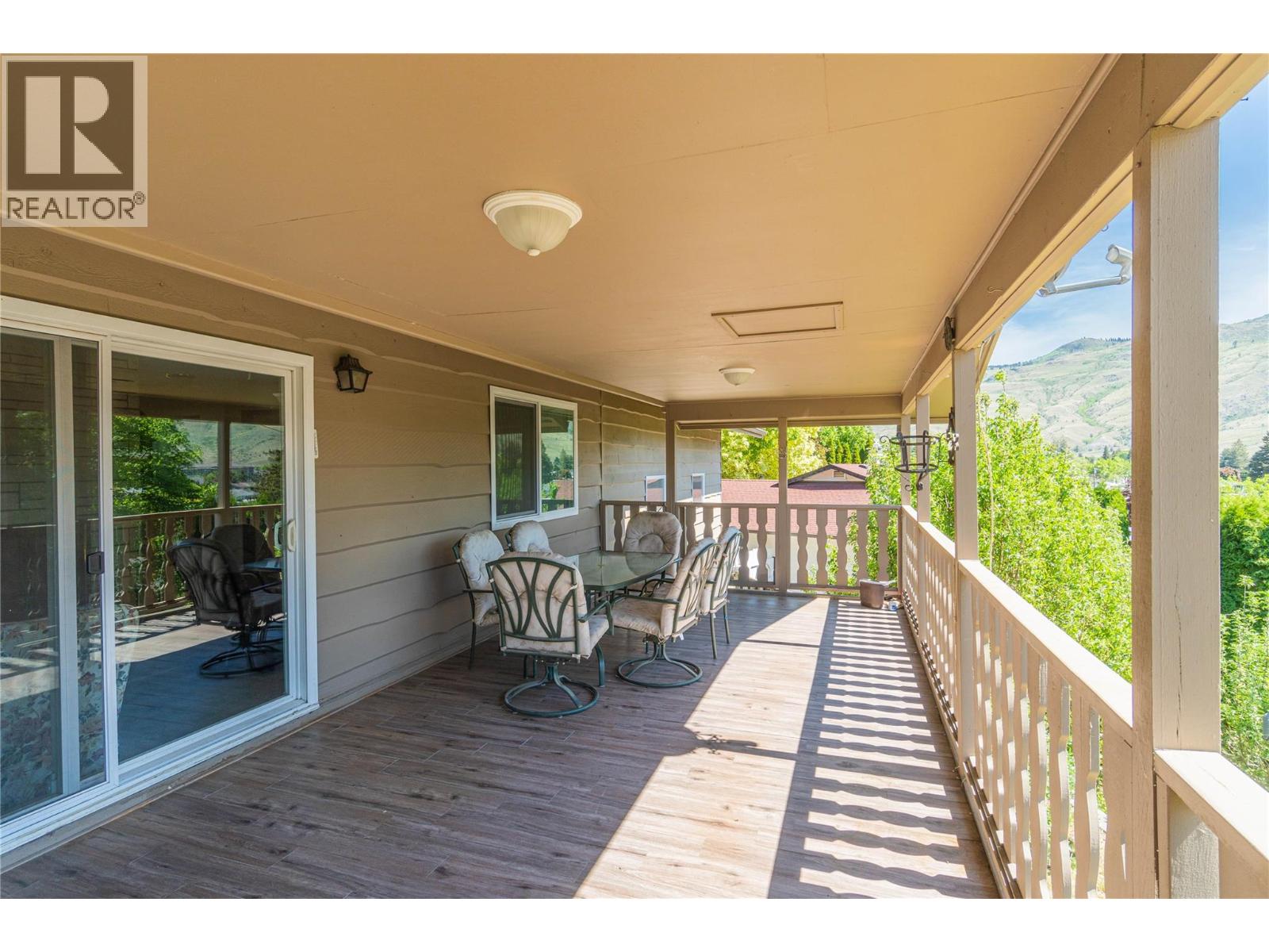 925 Sicamore Drive, Kamloops, British Columbia  V2B 8B7 - Photo 5 - 10386141