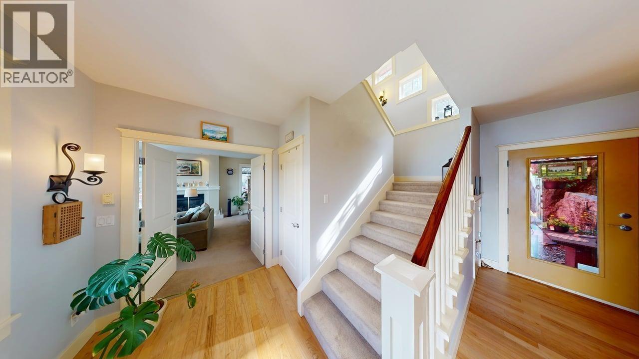 139 Furry Creek Drive, Furry Creek, British Columbia  V0N 3Z2 - Photo 4 - R3121722