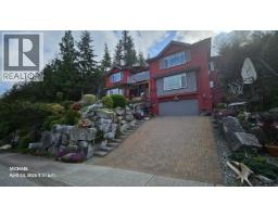 139 FURRY CREEK DRIVE, Furry Creek, British Columbia