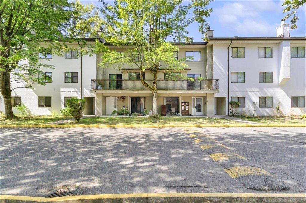 204 7119 133 STREET, Surrey, British Columbia