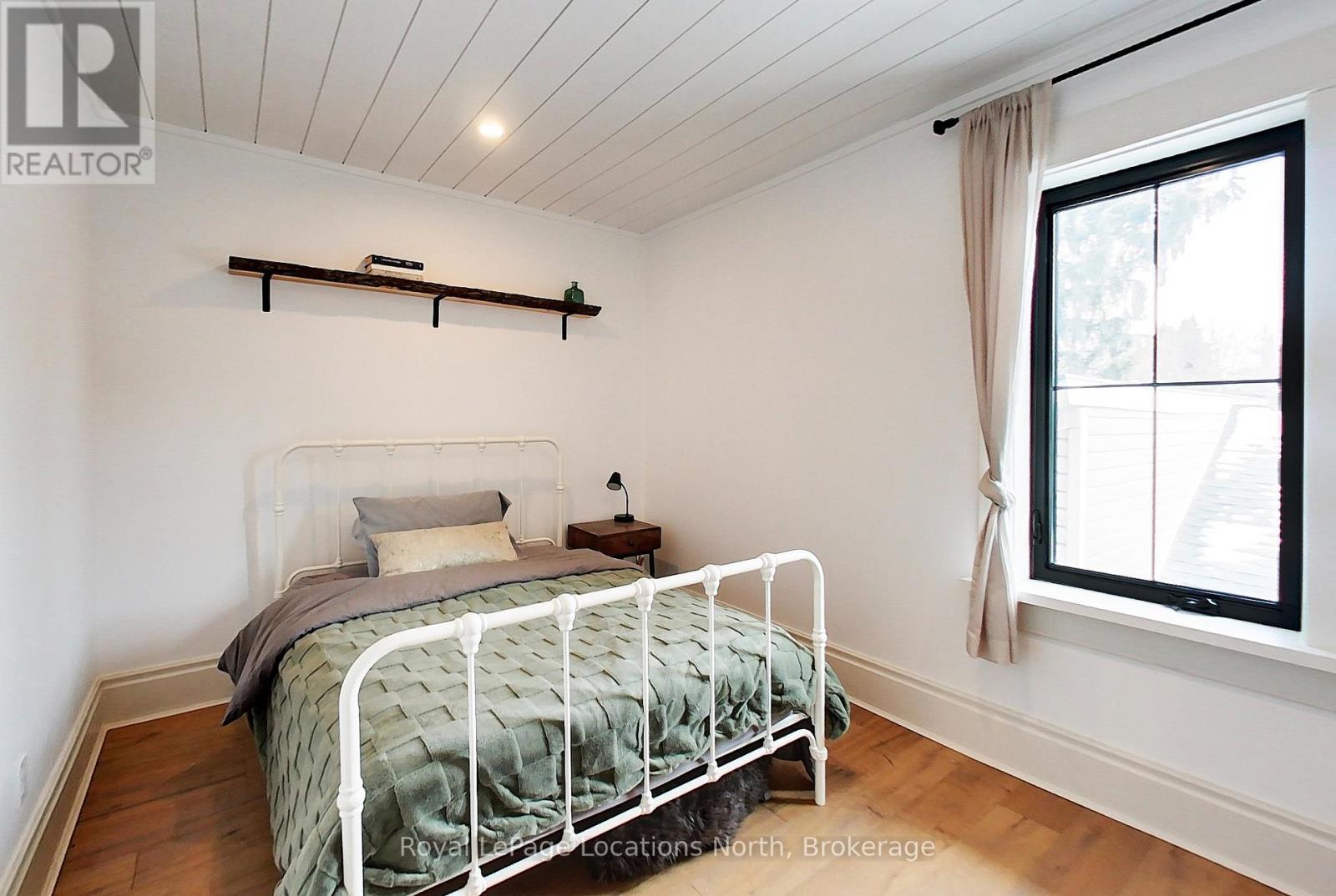 24 Marshall Street W, Meaford, Ontario  N4L 1E3 - Photo 23 - X12903526