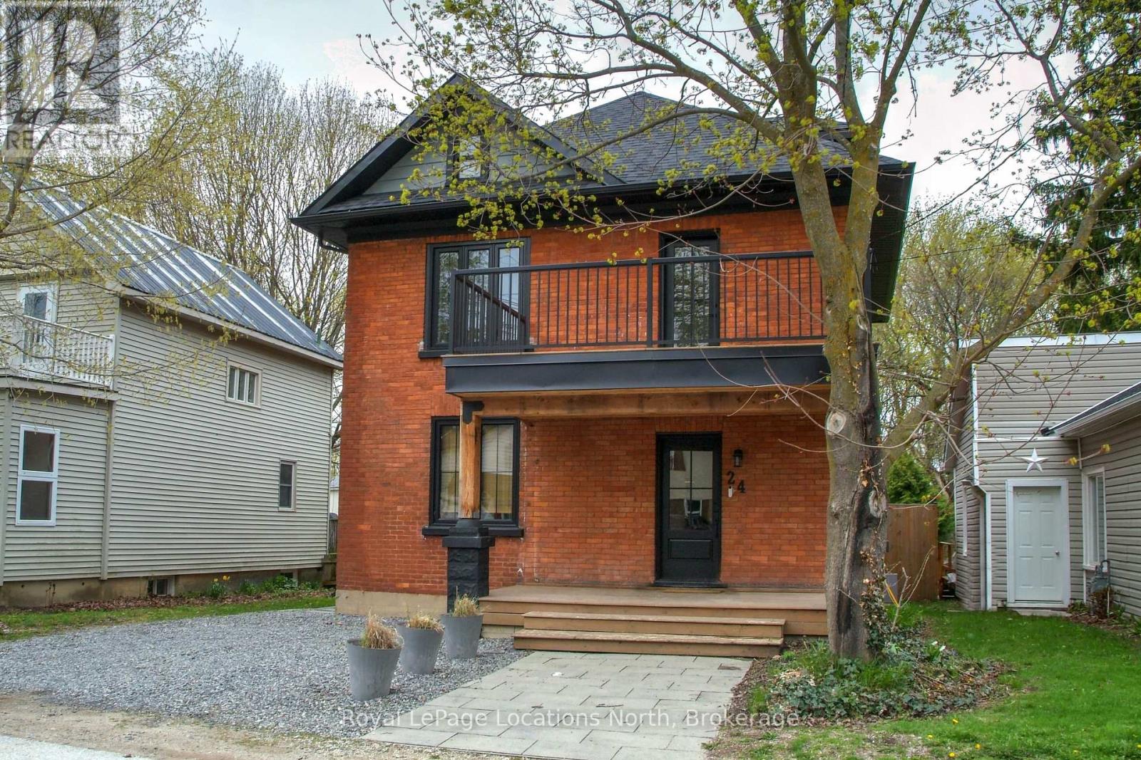 24 Marshall Street W, Meaford, Ontario  N4L 1E3 - Photo 1 - X12903526