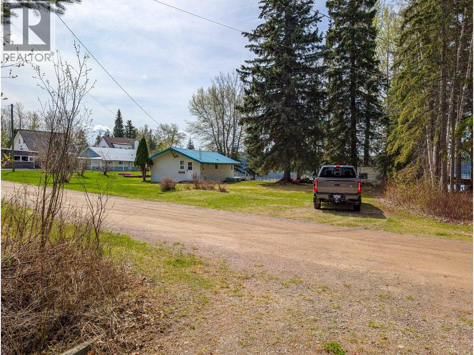 50505 Lake Drive, Vanderhoof, British Columbia  V0J 3A3 - Photo 18 - R3121786