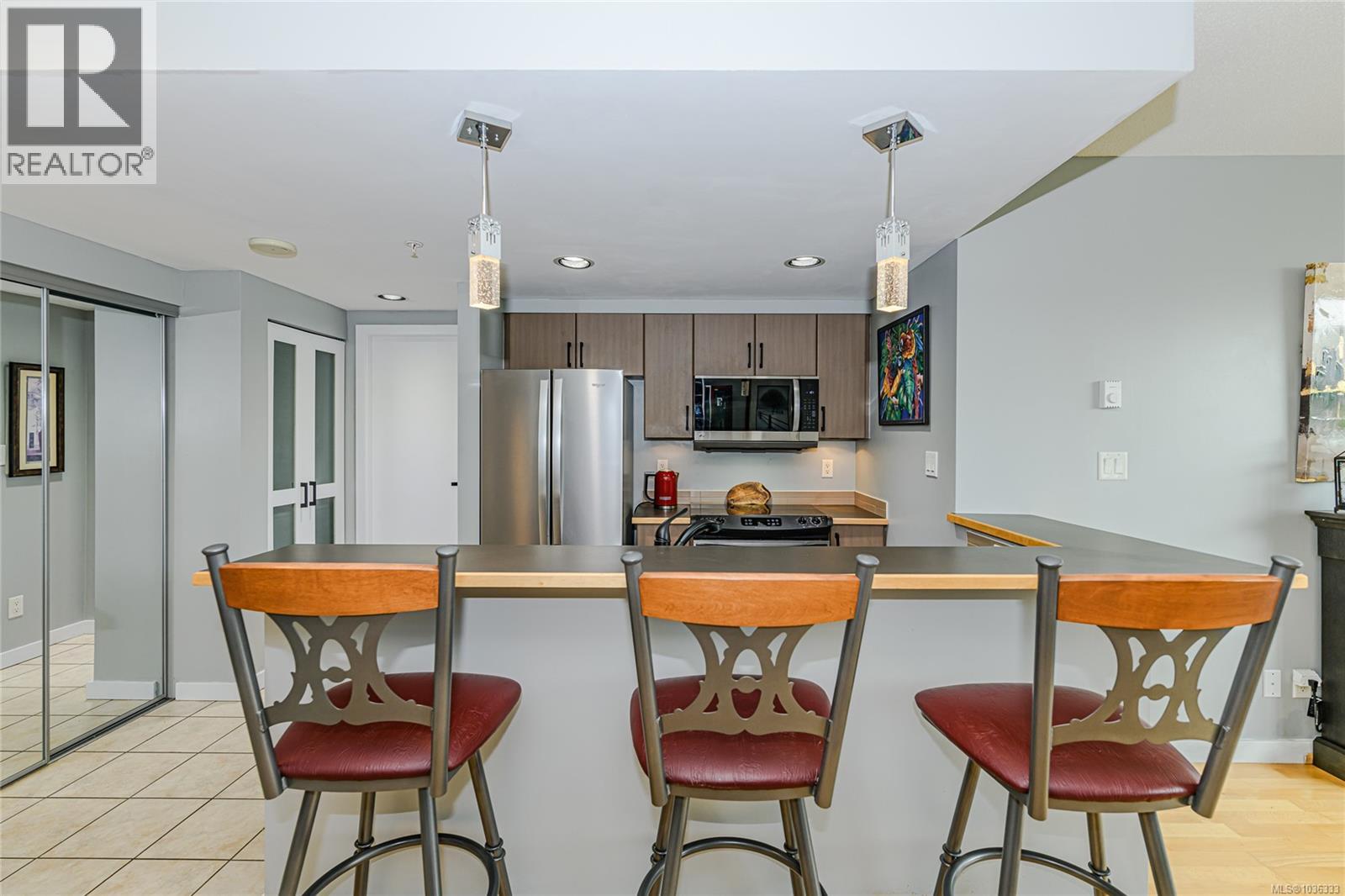 705 732 Cormorant St, Victoria, British Columbia  V8W 1P8 - Photo 8 - 1036333