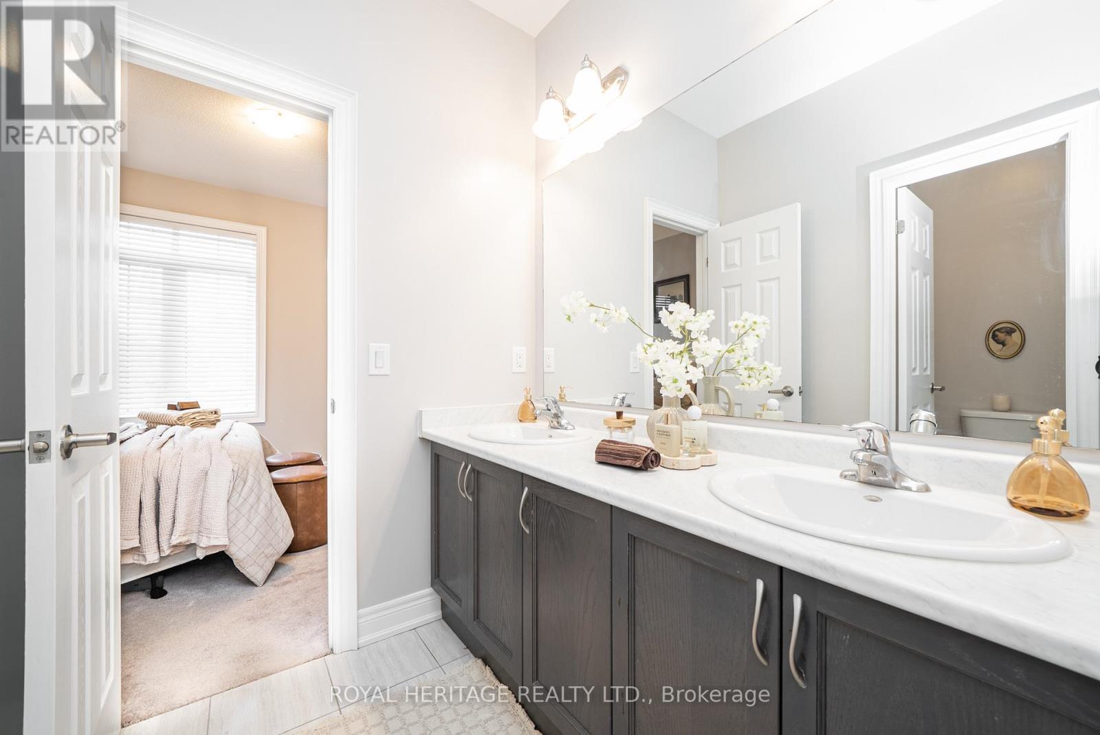88 Brabin Circle, Whitby, Ontario  L1P 0C1 - Photo 26 - E13109224